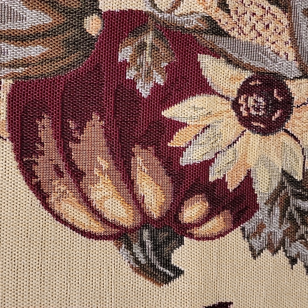 Fall table runner - Picture 3 of 10